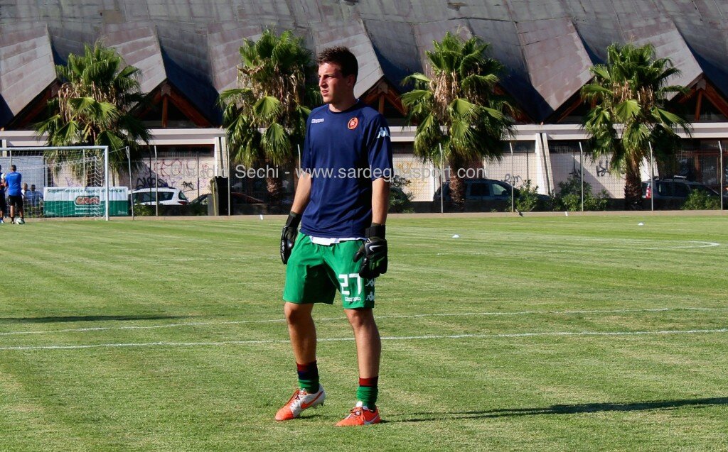 Alessio Cragno, titolare nella prima ufficiale della stagione (FOTO: CLAUDIO SECHI / SARDEGNA SPORT)