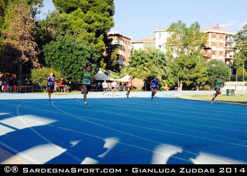 Atleti in gara al Campo CONI di Cagliari (FOTO: GIANLUCA ZUDDAS - SARDEGNA SPORT)