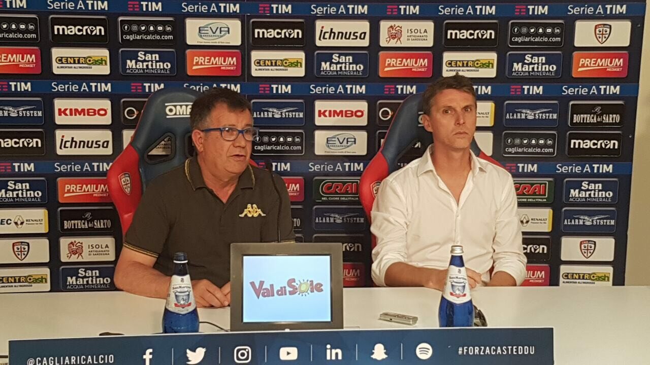 Piras e Villa in conferenza stampa dopo l'ultima partita al Sant'Elia