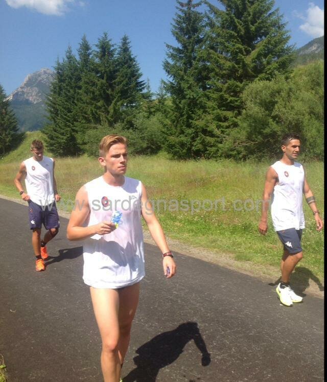 Samuele Longo, Antonio Loi (in primo piano) e Marco Sau (a destra) in allenamento a Sappada (foto: Sardegna Sport)